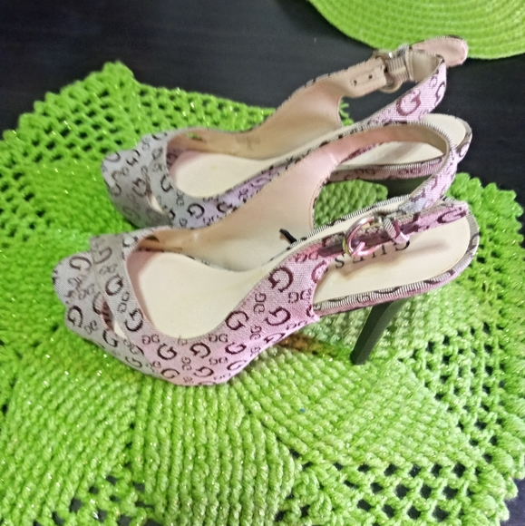 GUESS heels - Picture 2 of 6
